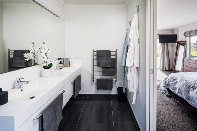 Photo of property in 17 Bentley Rise, Flagstaff, Hamilton, 3210