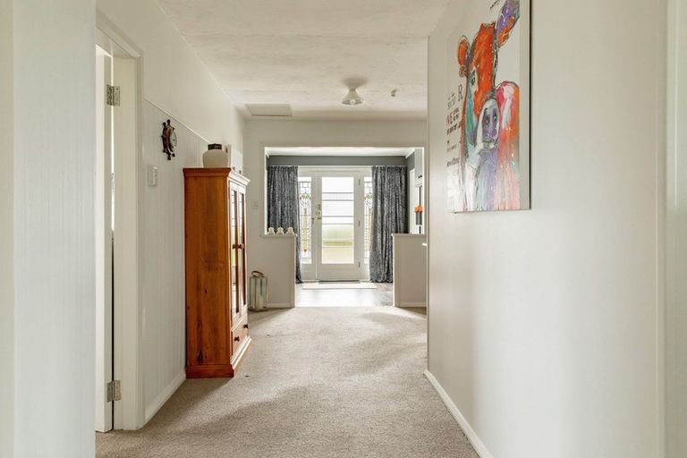 Photo of property in 51 Brougham Street, Westport, 7825