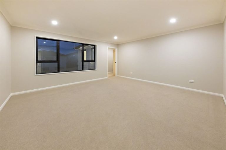 Photo of property in 38 Tinaku Road, Flat Bush, Auckland, 2019
