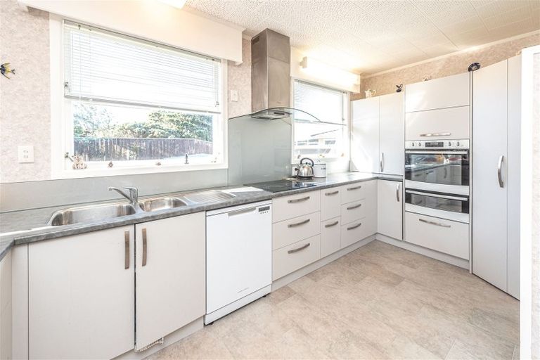 Photo of property in 8 Kapiti Terrace, Castlecliff, Whanganui, 4501