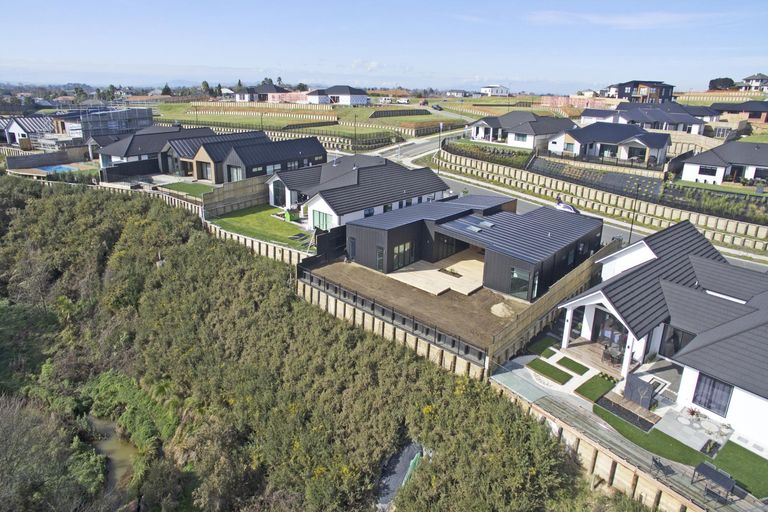 Photo of property in 127 Te Huia Drive, Flagstaff, Hamilton, 3210