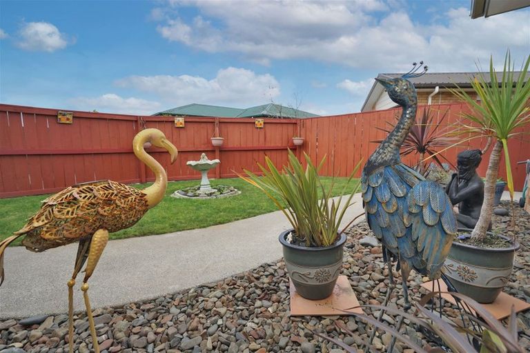 Photo of property in 11 Corsair Place, Melville, Hamilton, 3206