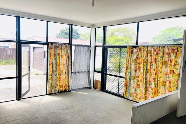 Photo of property in 18 Lupton Road, Manurewa, Auckland, 2102