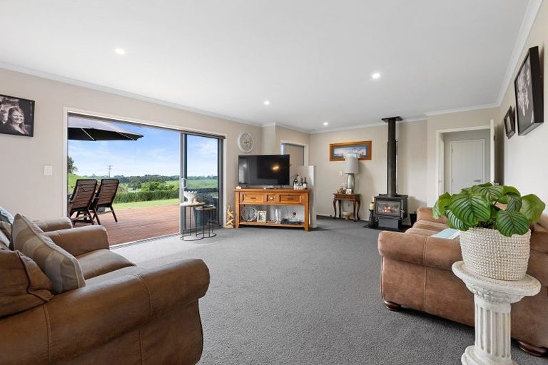 Photo of property in 109 Hursthouse Road, Tarurutangi, New Plymouth, 4372