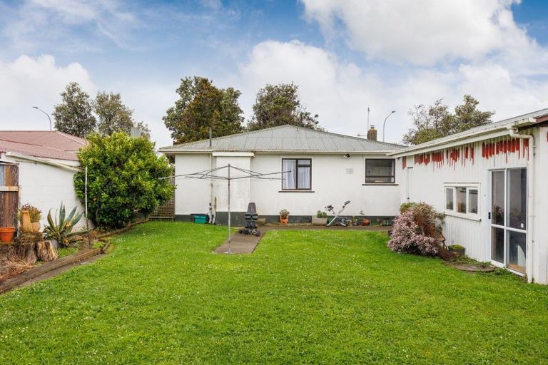 Photo of property in 69 Highbury Avenue, Highbury, Palmerston North, 4412