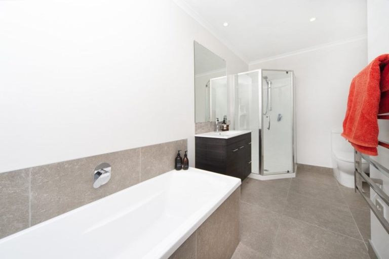 Photo of property in 6 Weta Road, Hobsonville, Auckland, 0616