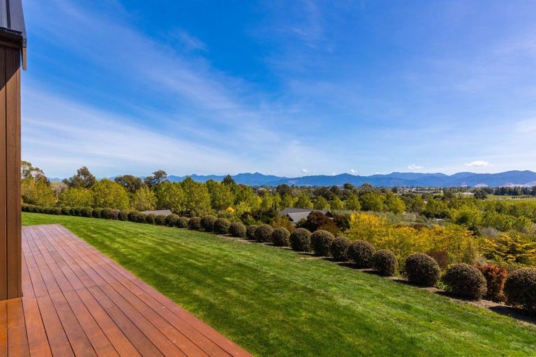 Photo of property in 21 Dry Hills Lane, Riverlands, 7274