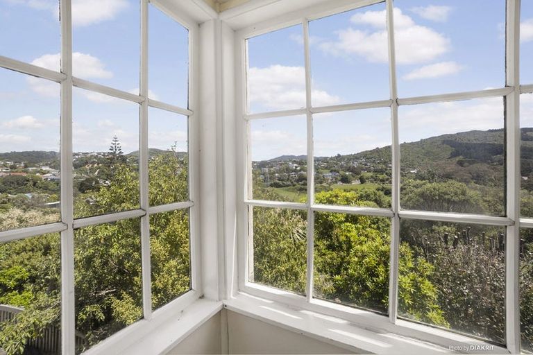 Photo of property in 31 Sydenham Street, Northland, Wellington, 6012