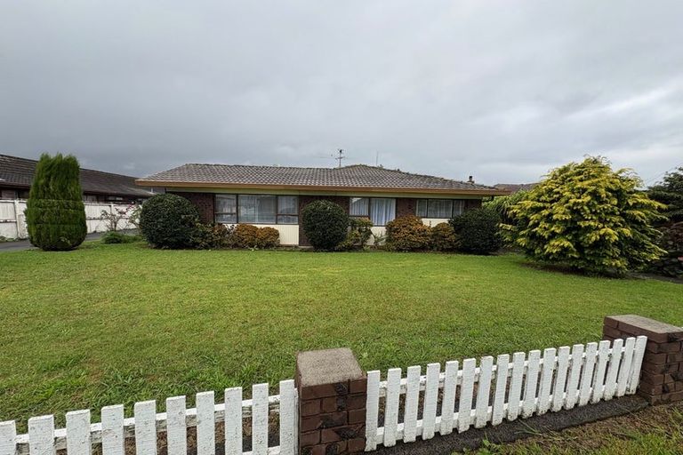 Photo of property in 1/16 Regent Street, Papatoetoe, Auckland, 2025