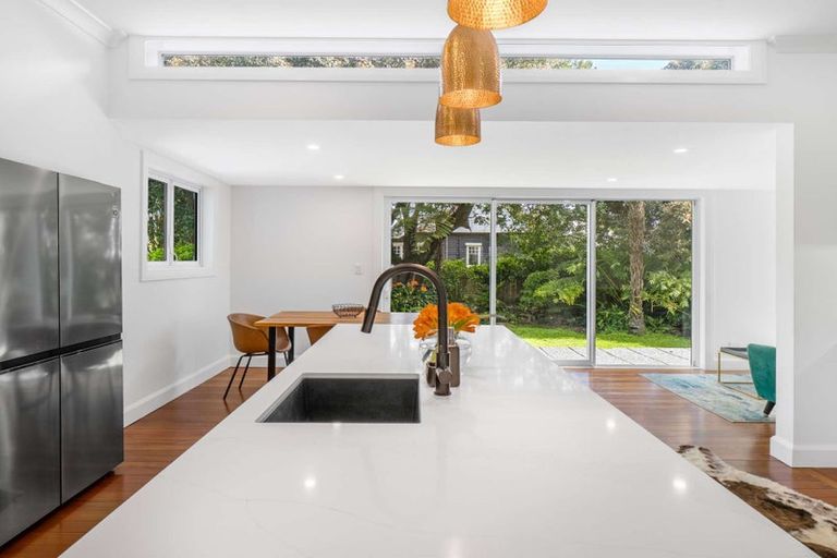 Photo of property in 5 Parkes Avenue, Saint Johns Hill, Whanganui, 4501