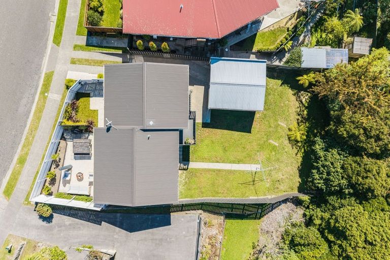 Photo of property in 11 Parkinson Close, Whitby, Porirua, 5024