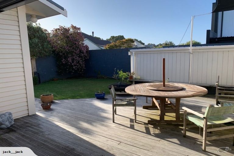 Photo of property in 28 Newton Street, Fitzroy, New Plymouth, 4312