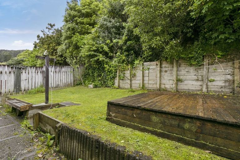 Photo of property in 20 Sunny Grove, Wainuiomata, Lower Hutt, 5014