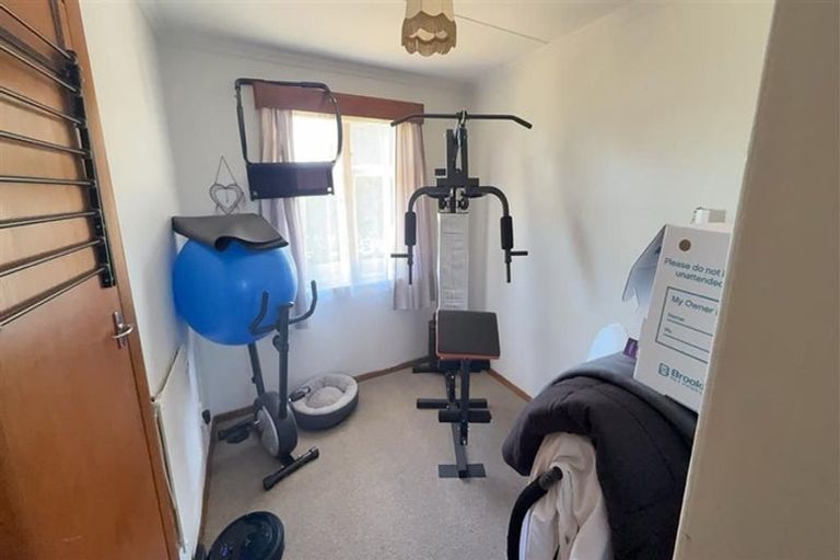 Photo of property in 35 Hadfield Crescent, College Estate, Whanganui, 4500