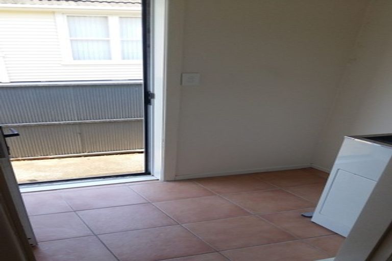 Photo of property in 75 Reeves Road, Pakuranga, Auckland, 2010