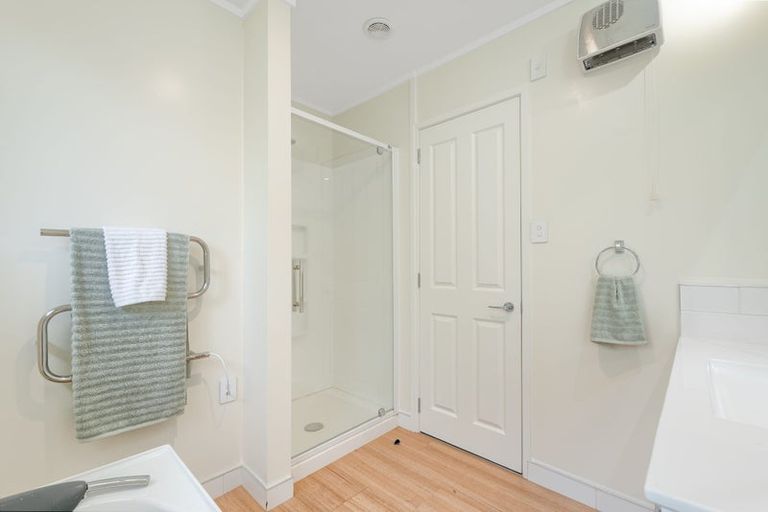 Photo of property in 18 Waikareao Way, Brookfield, Tauranga, 3110