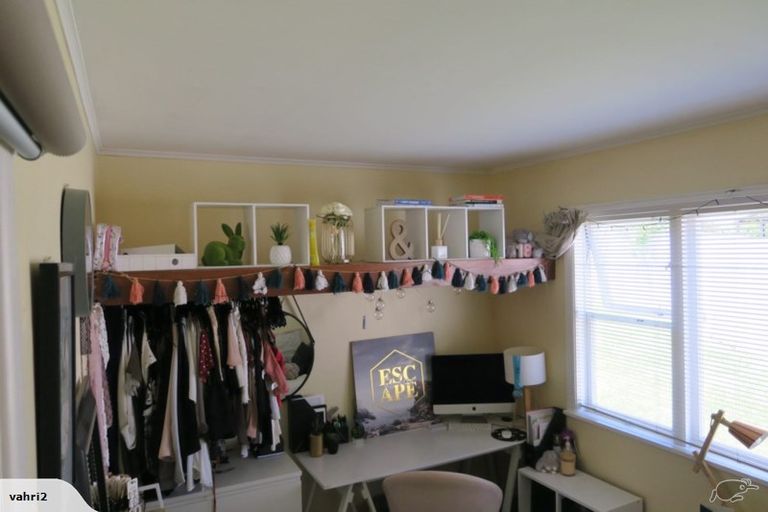 Photo of property in 2/30 Lyttelton Avenue, Forrest Hill, Auckland, 0620