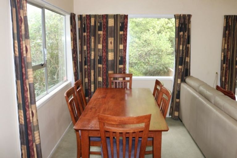 Photo of property in 8 Oxford Street, Tirau, 3410