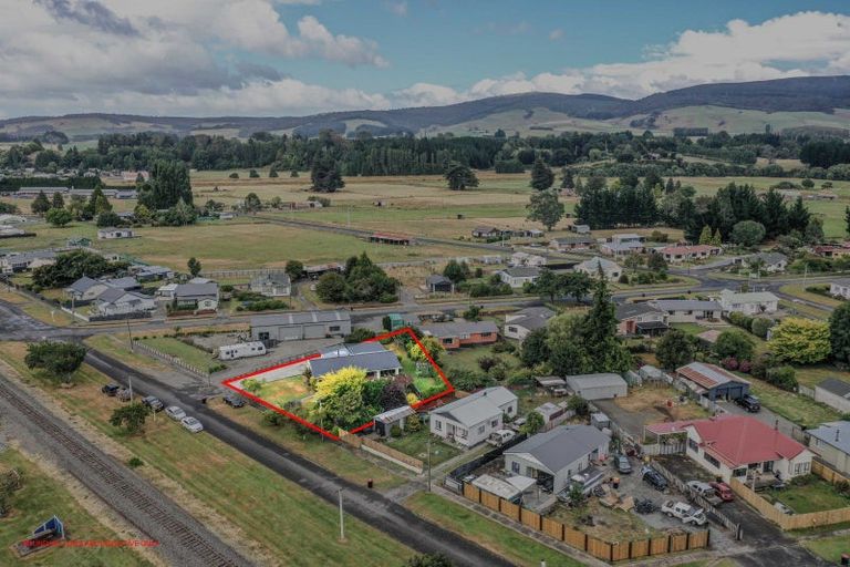 Photo of property in 59 Elles Road, Otautau, 9610