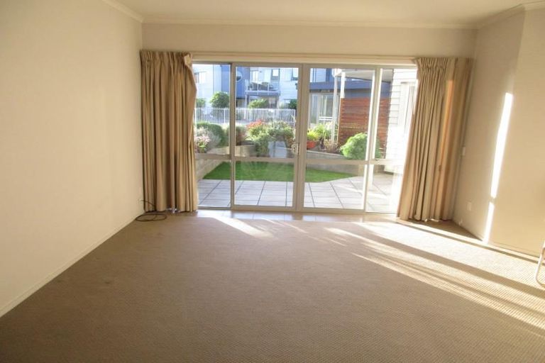 Photo of property in 9/4u Seaview Road, Paraparaumu Beach, Paraparaumu, 5032