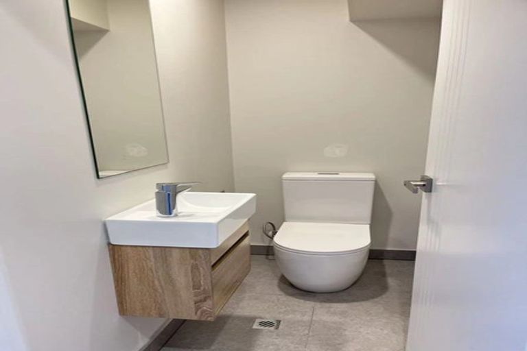 Photo of property in 31 Kapehu Road, Silverdale, 0932