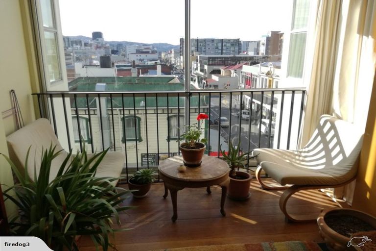 Photo of property in Qba Apartments, 2i/51 Webb Street, Mount Cook, Wellington, 6011