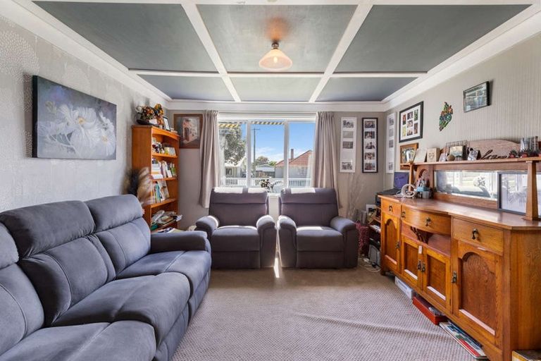 Photo of property in 39 Harper Street, Gonville, Whanganui, 4501