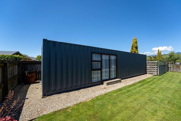 Photo of property in 2 Mayer Crescent, Wakefield, 7025