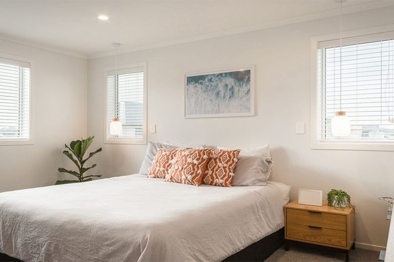 Photo of property in 27 Papareia Road, Karaka, Papakura, 2113