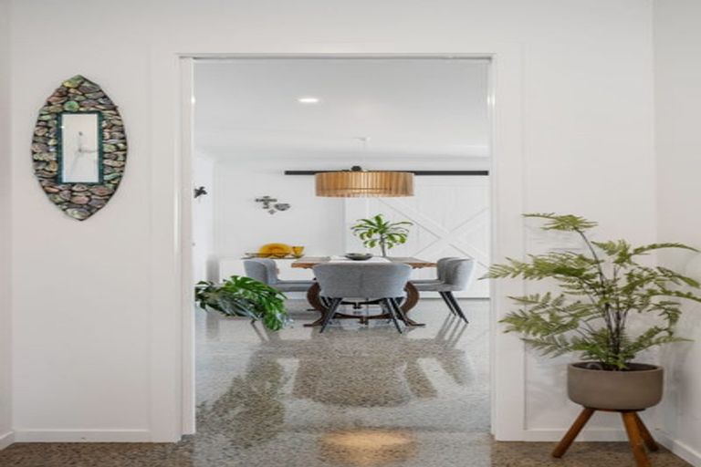 Photo of property in 114 Avalon Place, Whangamata, 3620