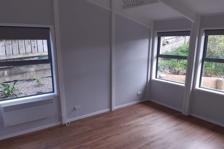 Photo of property in 17 Albert Street, Island Bay, Wellington, 6023