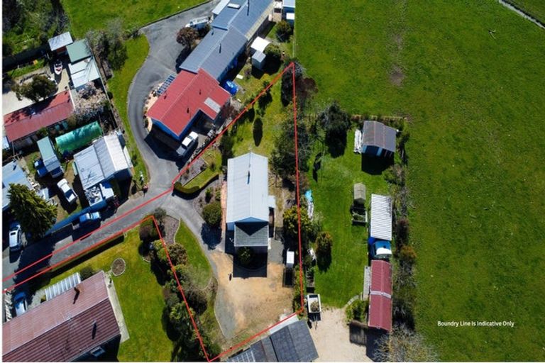 Photo of property in 108 Commercial Street, Takaka, 7110