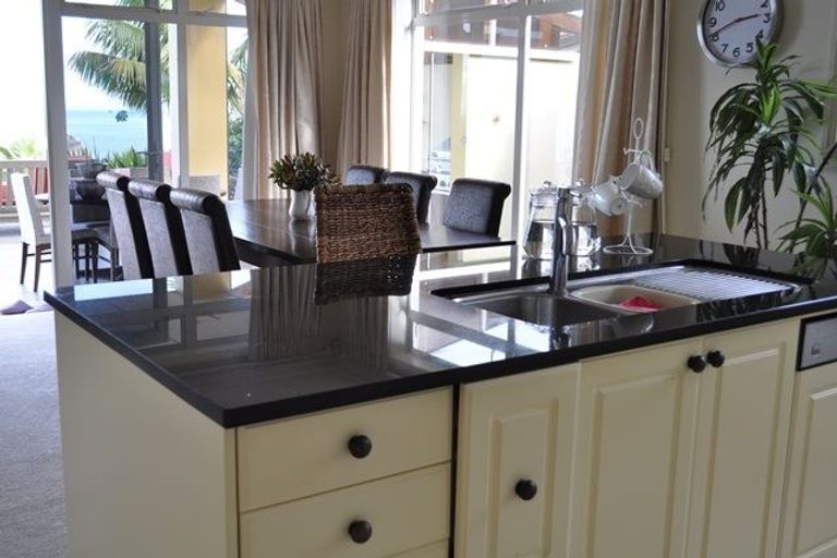 Photo of property in 78 Beauvoir Avenue, Matakatia, Whangaparaoa, 0930