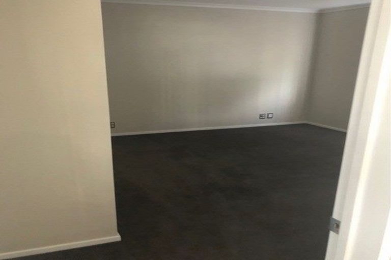 Photo of property in 37 Reding Street, Takanini, 2112