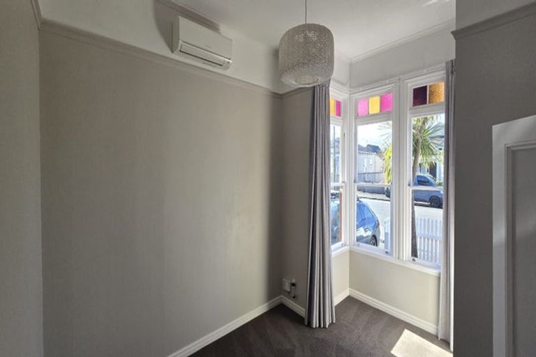 Photo of property in 13 Riddlers Crescent, Petone, Lower Hutt, 5012