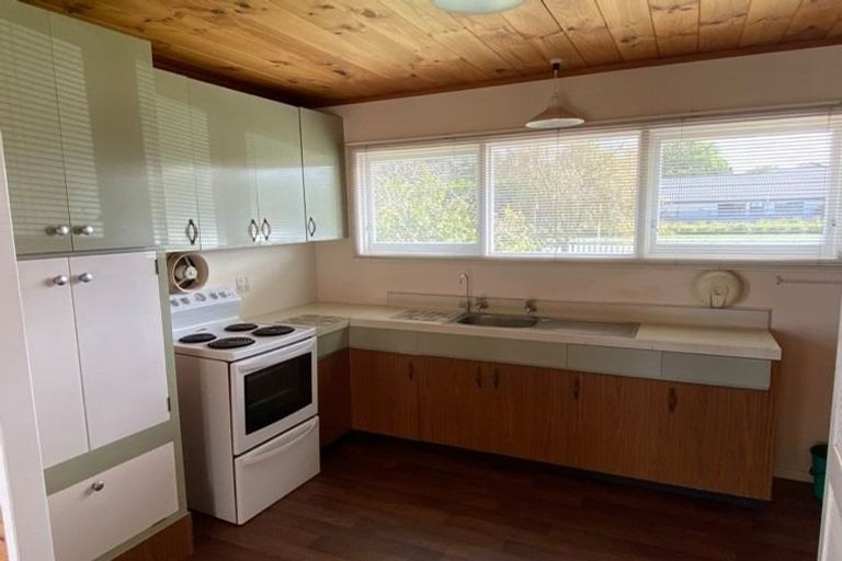 Photo of property in 4 Rimu Street, Waikanae, 5036