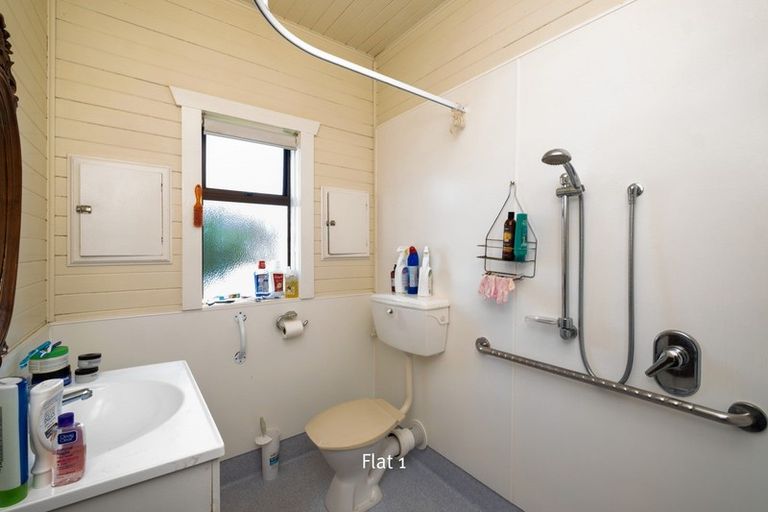 Photo of property in 1 Leyland Road, Te Awanga, 4102