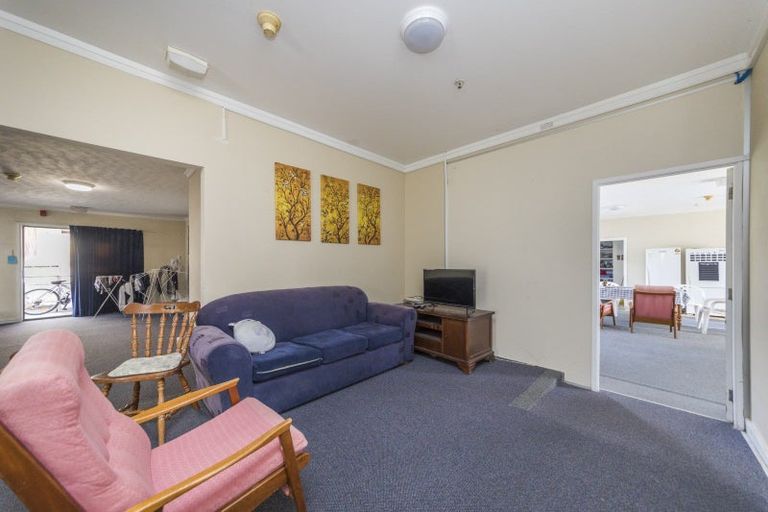 Photo of property in 22 Palm Avenue, Hokowhitu, Palmerston North, 4410