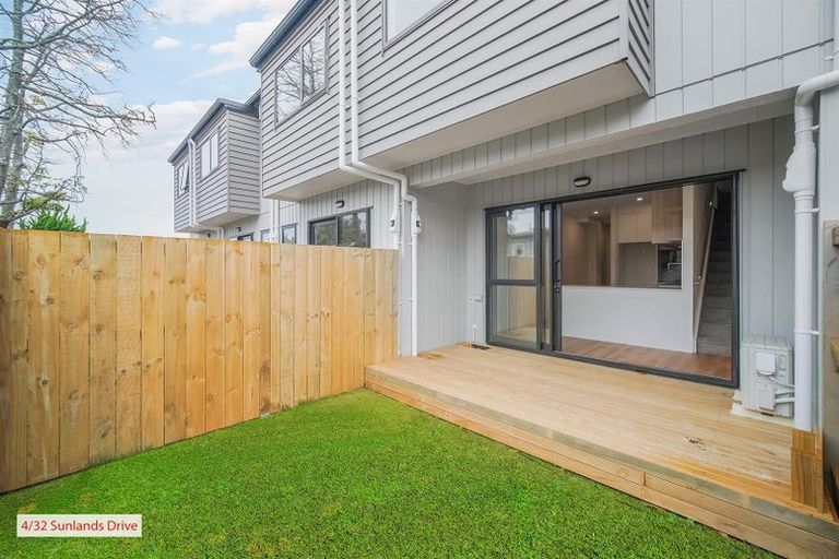 Photo of property in 4/32 Sunlands Drive, Manurewa, Auckland, 2102