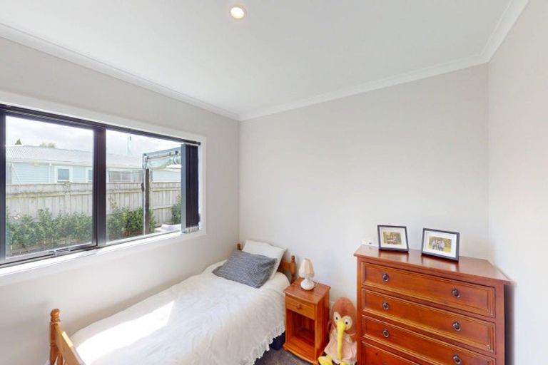 Photo of property in 100a Queen Street West, Levin, 5510