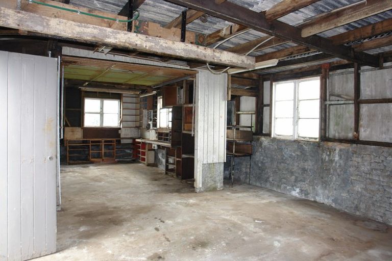 Photo of property in 28 Cambridge Street, Patea, 4520