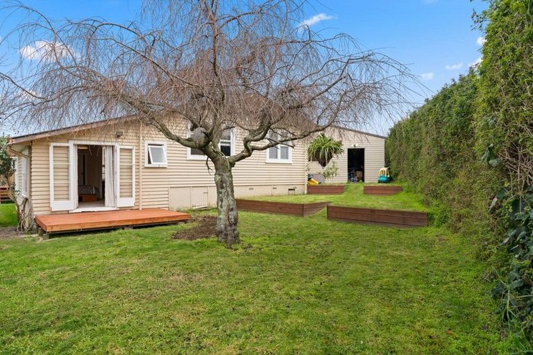 Photo of property in 84 Kingswood Road, Brookfield, Tauranga, 3110