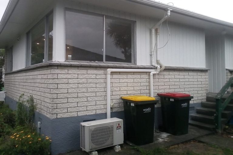 Photo of property in 18 Pencarrow Crescent, Wainuiomata, Lower Hutt, 5014
