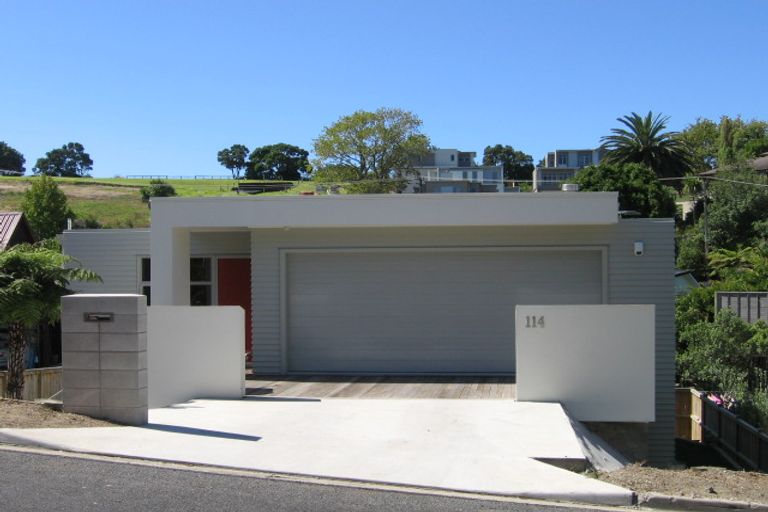 Photo of property in 114 Castor Bay Road, Castor Bay, Auckland, 0620