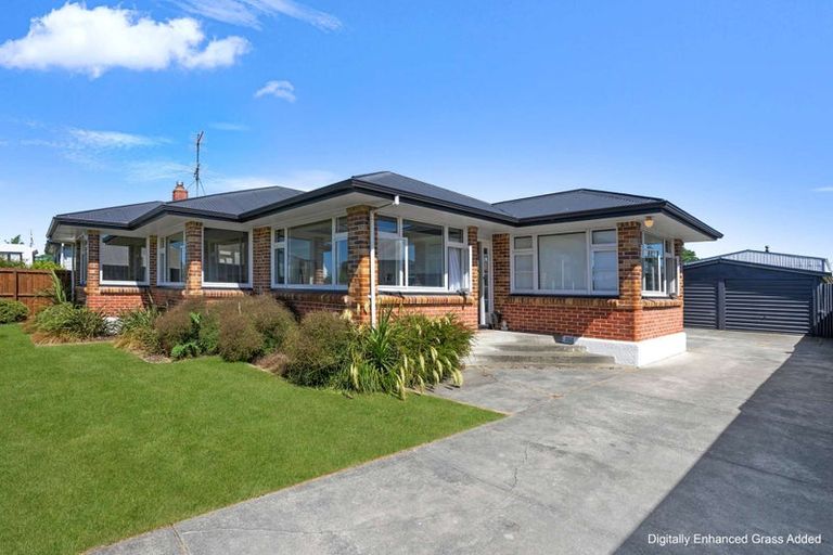 Photo of property in 94 Mcmurdo Street, Tinwald, Ashburton, 7700