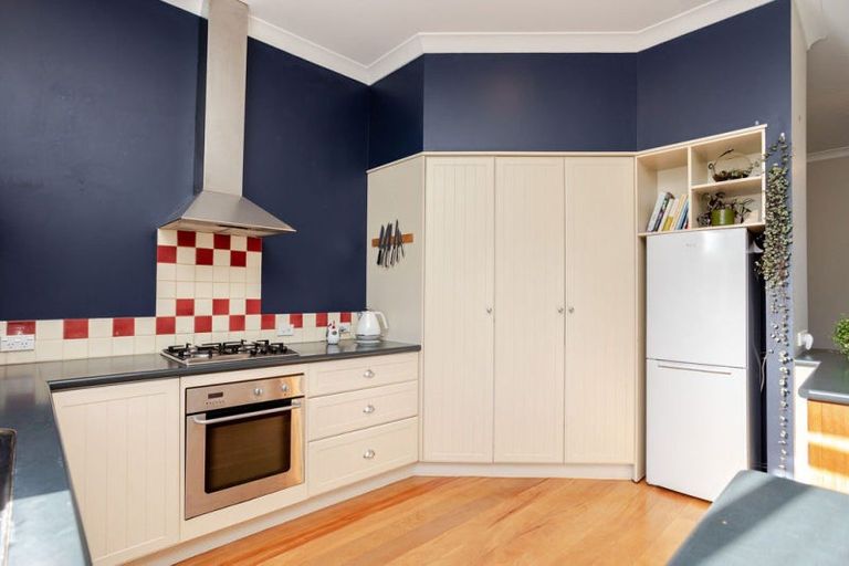 Photo of property in 12 Albert Street, Dannevirke, 4930