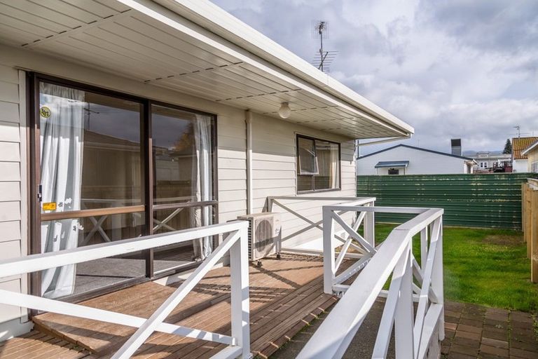 Photo of property in 13a Dixon Street, Carterton, 5713