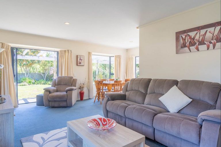 Photo of property in 85 Makarini Street, Paraparaumu, 5032