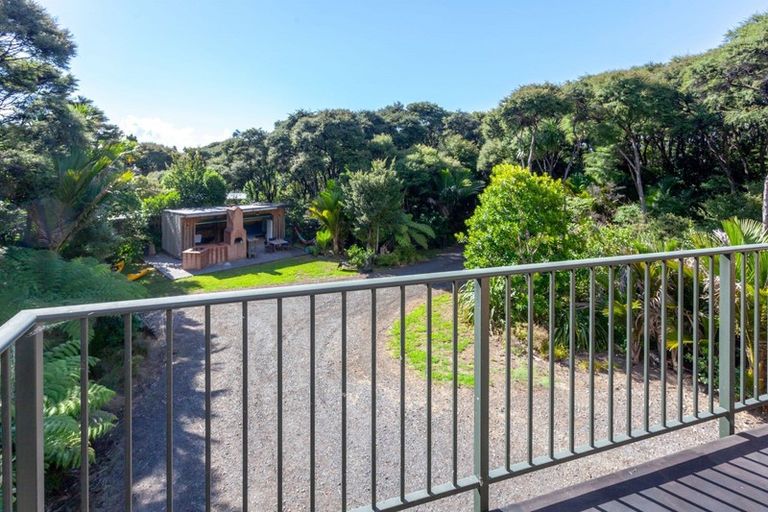 Photo of property in 5 Waihirere Drive, Tuateawa, Coromandel, 3583