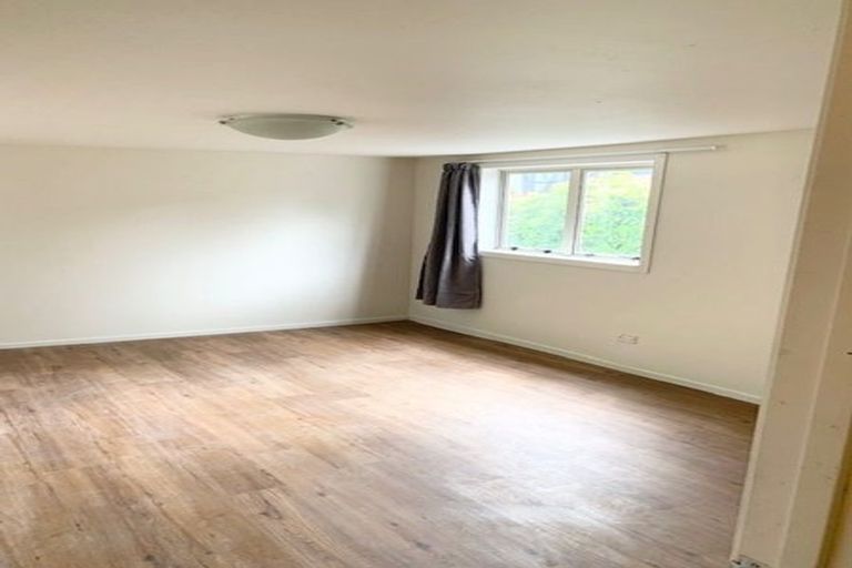 Photo of property in 318 West Coast Road, Glen Eden, Auckland, 0602